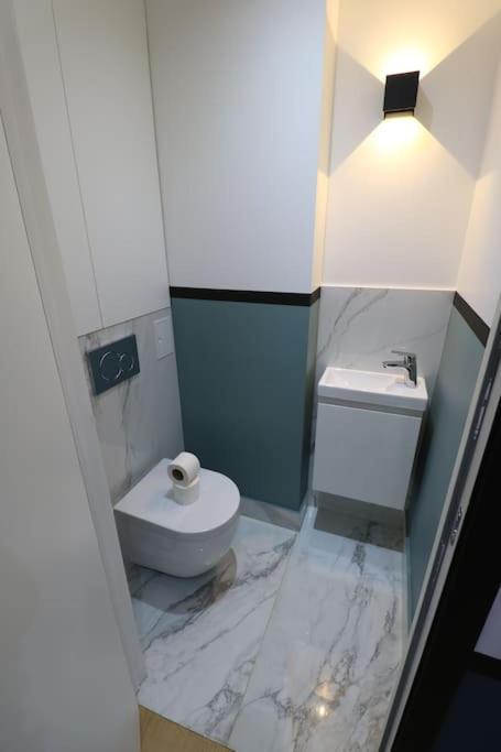 Cocon Neuf - Coeur Du 11E Apartment ปารีส ภายนอก รูปภาพ